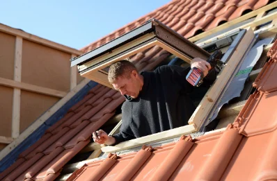 Pose de fenêtres de toit Velux au Cergne